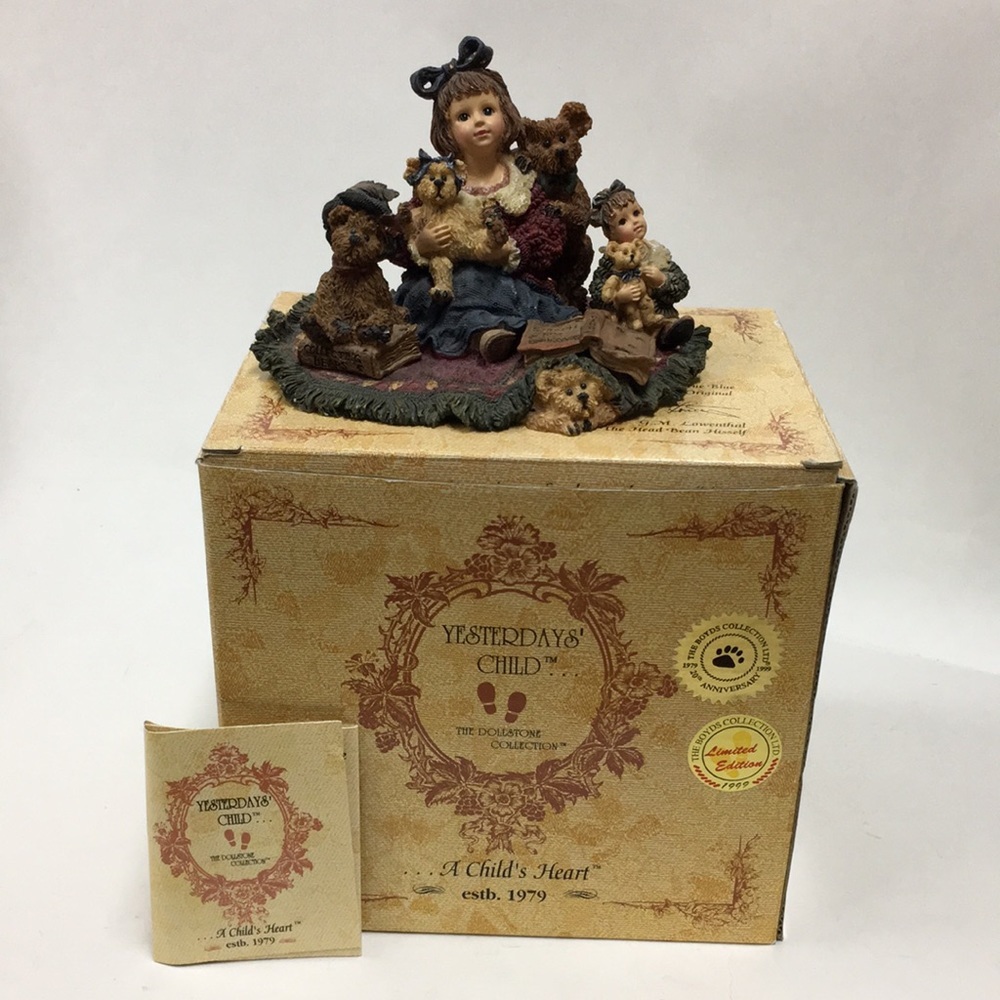 1999 Yesterday’s Child “Kelly and Company...The Bear Collector” #3542